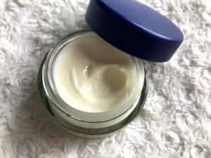Kem dưỡng da dầu ban đêm